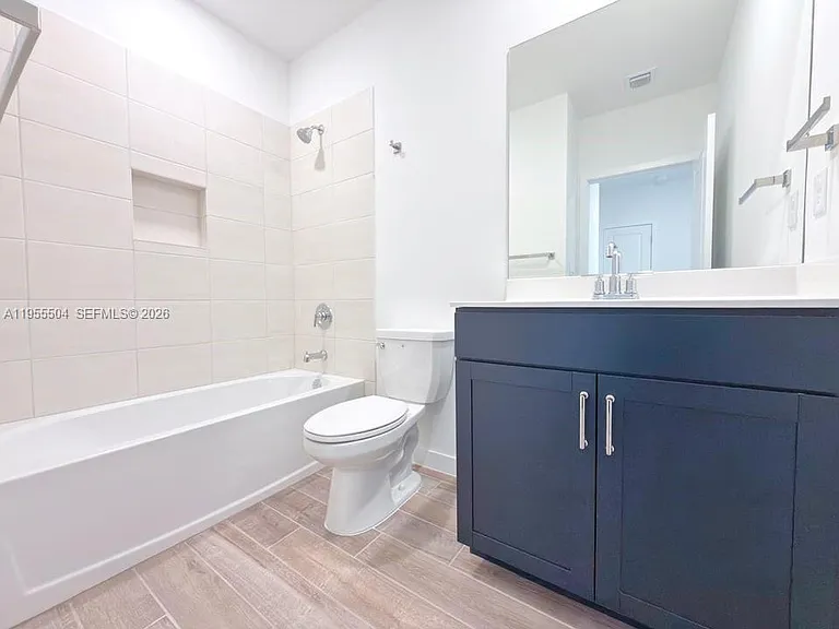 184 NE 13th Ter #0 — Photo 25