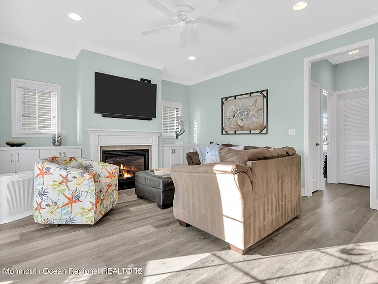 411 Harding Ave — Photo 16