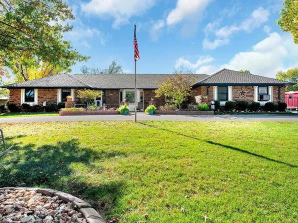 401 S Fairhaven Rd, Wichita, KS 67209