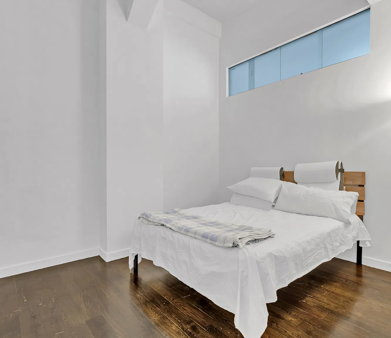 11 East 36th Street — Photo 4