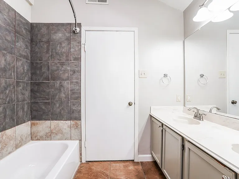 7715 Springville Dr — Photo 13