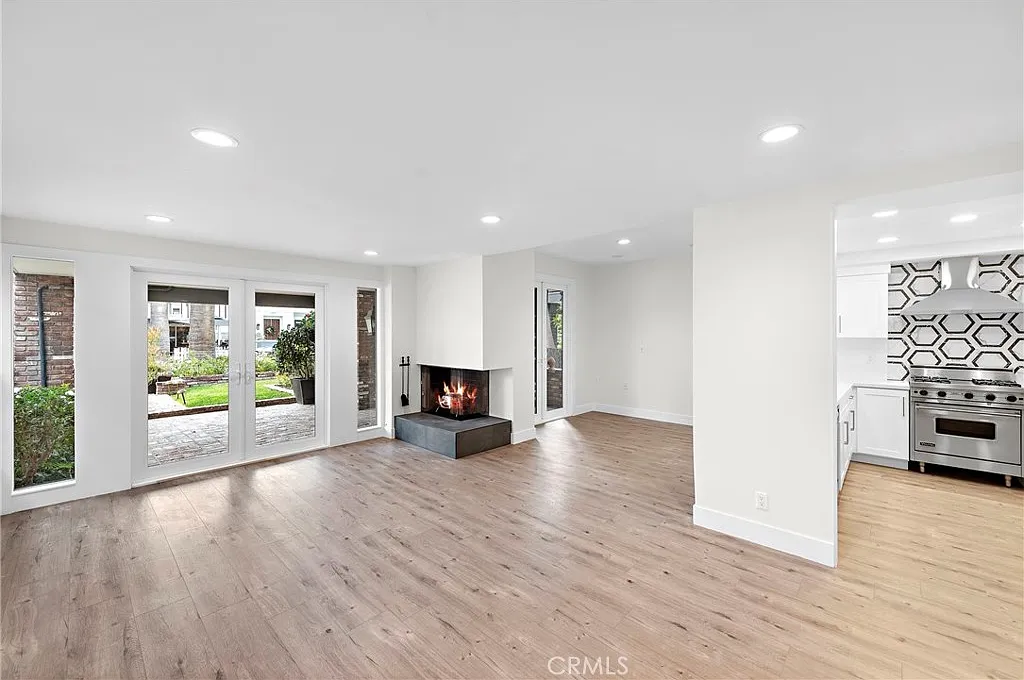 3 bed, 1450 sqft, $7,495 — Photo 3