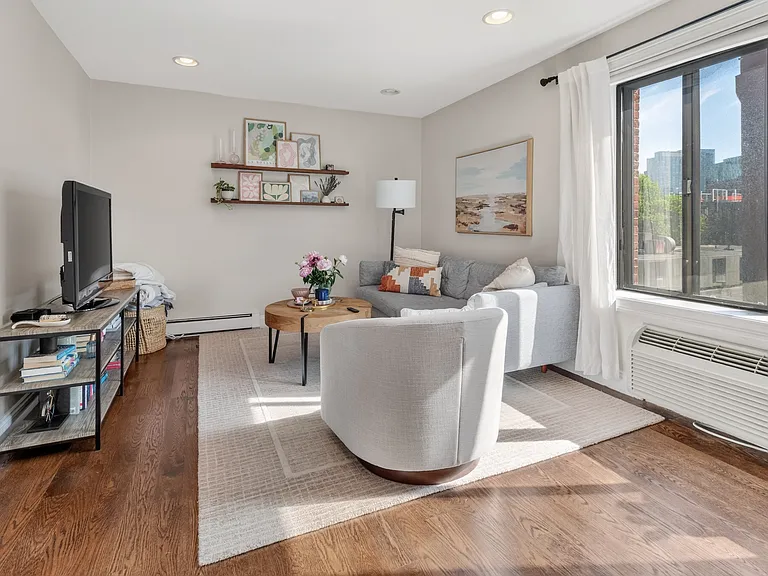 9 Appleton St #310 — Photo 1