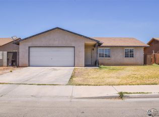 4826 W 17th Ln, Yuma, AZ 85364