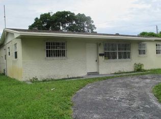 801 NW 200th Ter, Miami Gardens, FL 33169