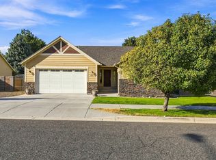 5208 W 28th Ave, Kennewick, WA 99338