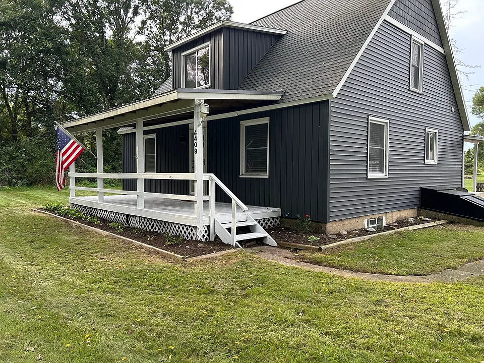 4409 Twelve Mile Rd NE