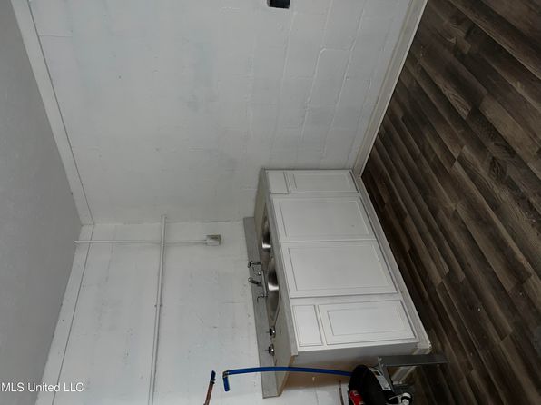 jackson-mississippi-440881252 picture