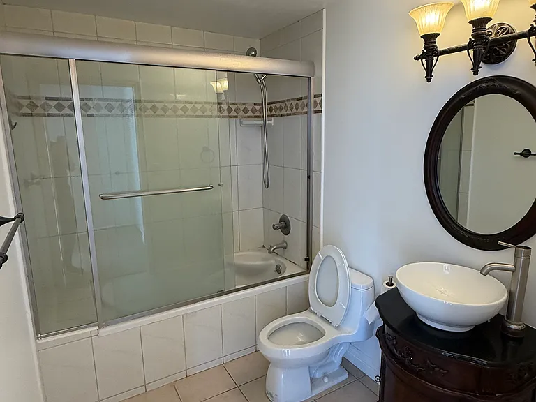 908 S Ardmore Ave #505 — Photo 10