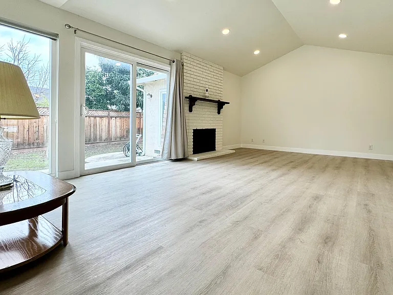 64 Guava Blossom Ct — Photo 6