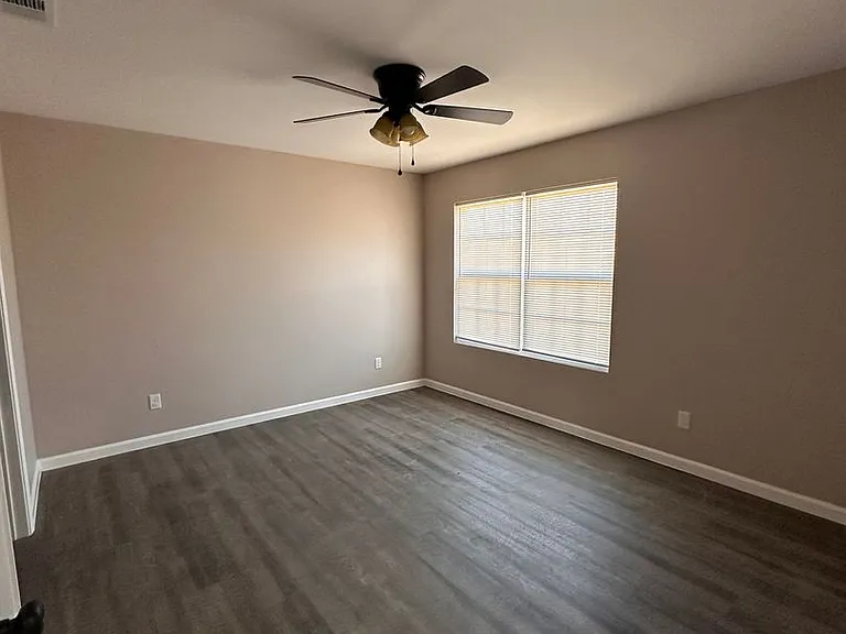 1228 Orange St — Photo 8