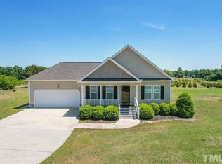 41 Hunters Point Ct, Angier, NC 27501