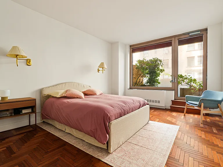 30 E 85th St #3G — Photo 4