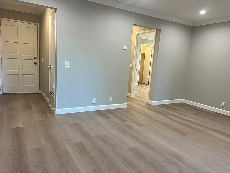 418 Laurel St #11 — Photo 11