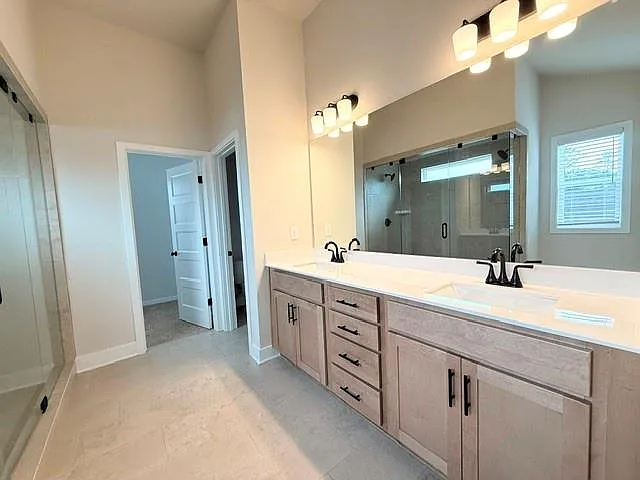5369 Windridge Pkwy — Photo 32