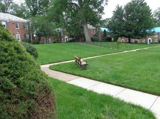 9 Auburn Ct APT B, Alexandria, VA