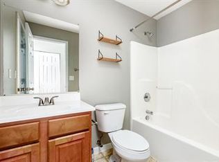 664 Materdie Ln UNIT 301, Florissant, MO 63031