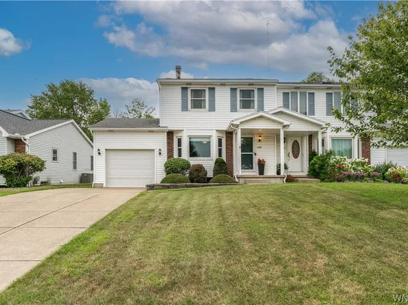 4261 Victorian Dr, Hamburg, NY 14075