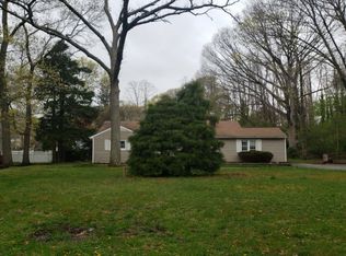 168 Mount Sinai Coram Rd, Coram, NY 11727