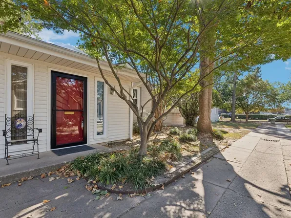 1324 E 38th Pl Unit D, Tulsa, OK 74105