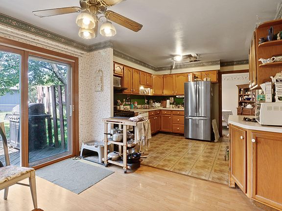 4th image of 2005 Worthington Dr