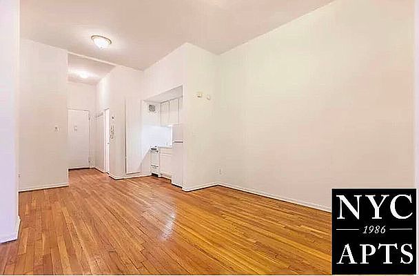 1st image of 1450 2nd Ave APT 4E