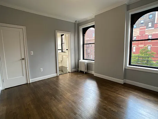 Rented by Tourma Realty LLC | media 21