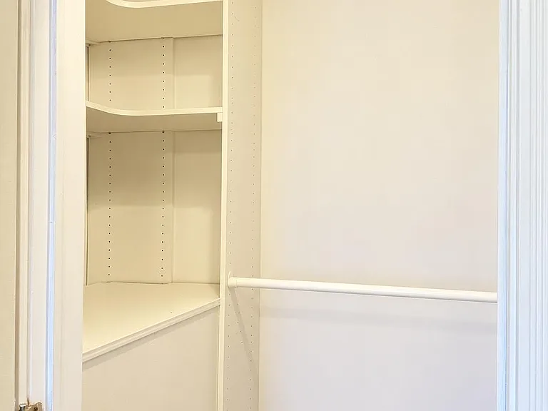 14 Millpond St — Photo 15