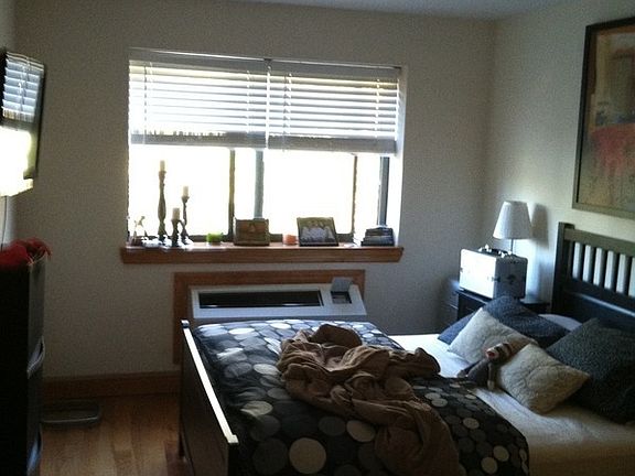3rd image of 7613 113th St APT 4F