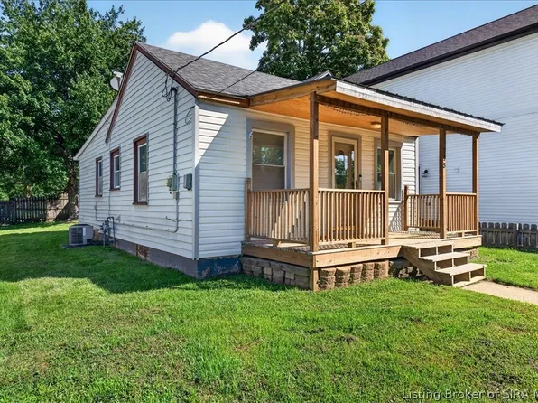 715 E 9th Street, Jeffersonville, IN 47130