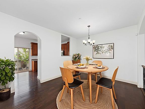 5th image of 1502 Lakeridge Ct