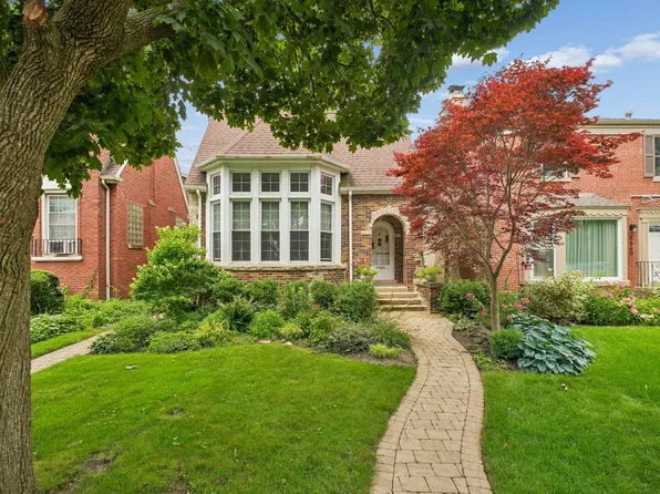 6638 N Trumbull Ave, Lincolnwood, IL 60712