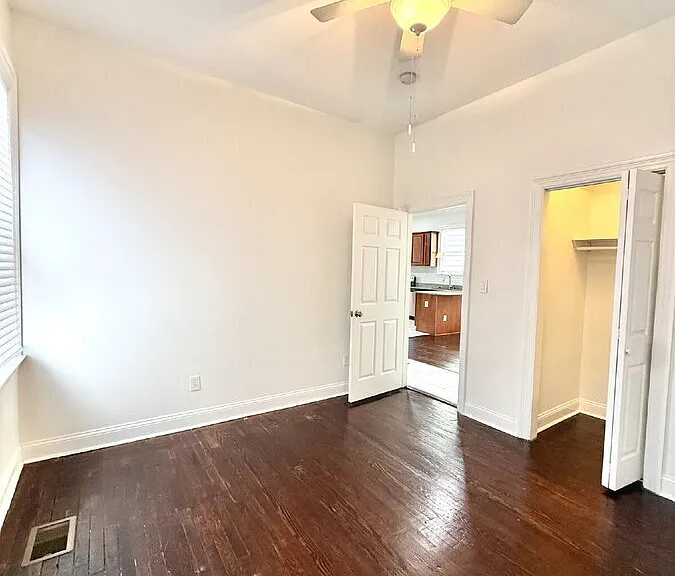 2235 Whitaker St — Photo 13