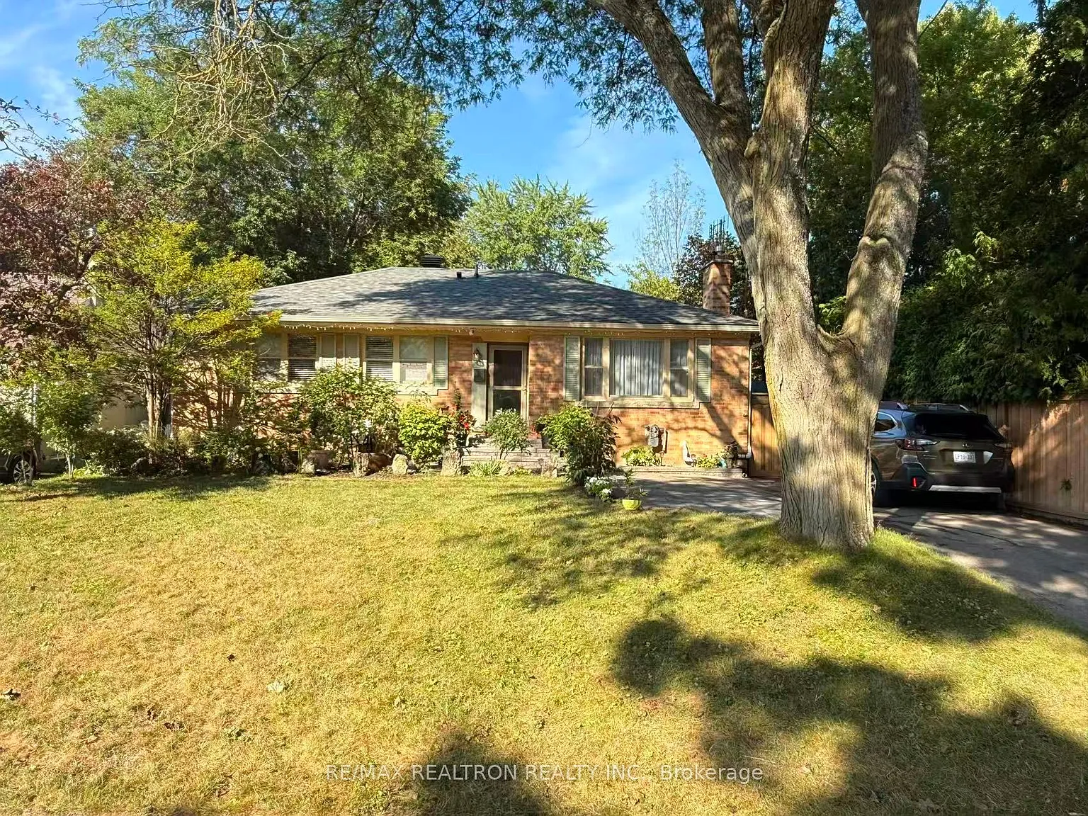 4 bed, $1,850 — Photo 2