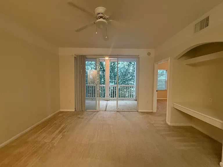 2801 Chancellorsville Dr #1326 — Photo 20