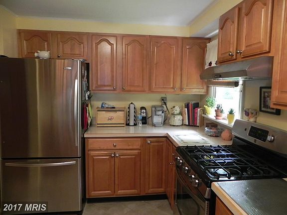 Two windows for lots of natural light