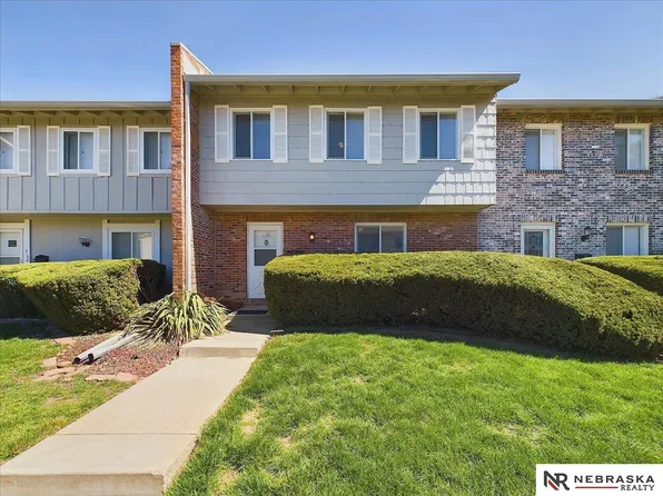 5132 S 126th Plz, Omaha, NE 68137