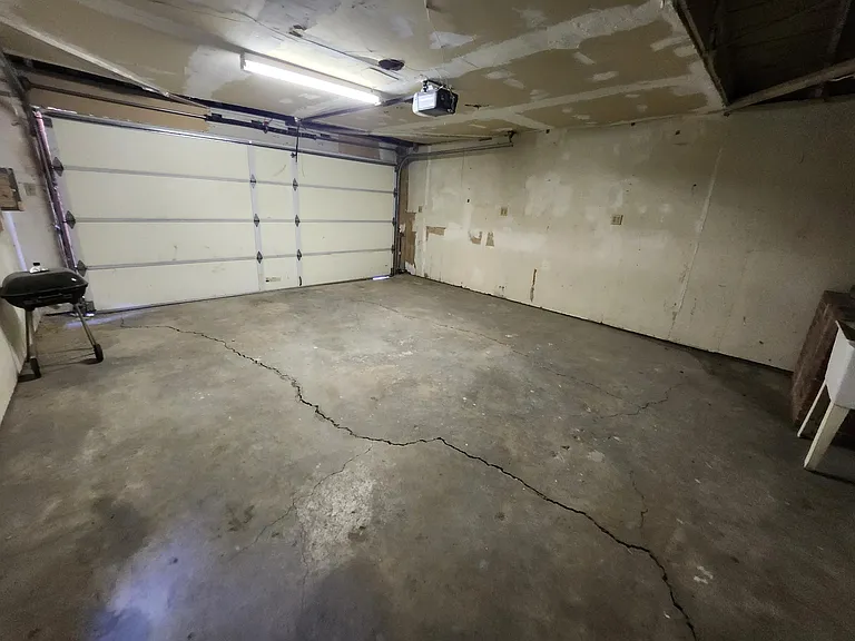 2707 Broadmoor Ave — Photo 19