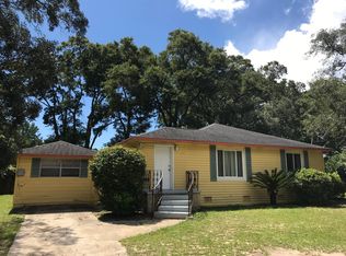 3395 Bayou Dr, Pensacola, FL 32505