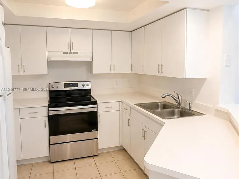 4163 N Haverhill Rd #1219 — Photo 5