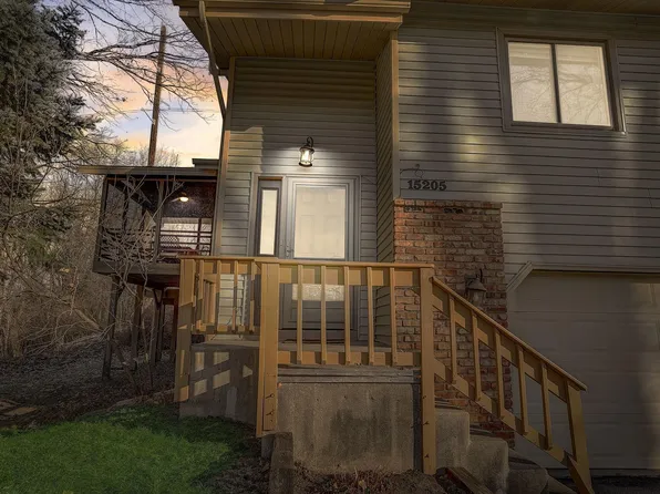 15205 Buchanan Ct, Eden Prairie, MN 55344