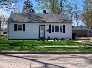 936 E Sangamon Ave, Rantoul, IL 61866