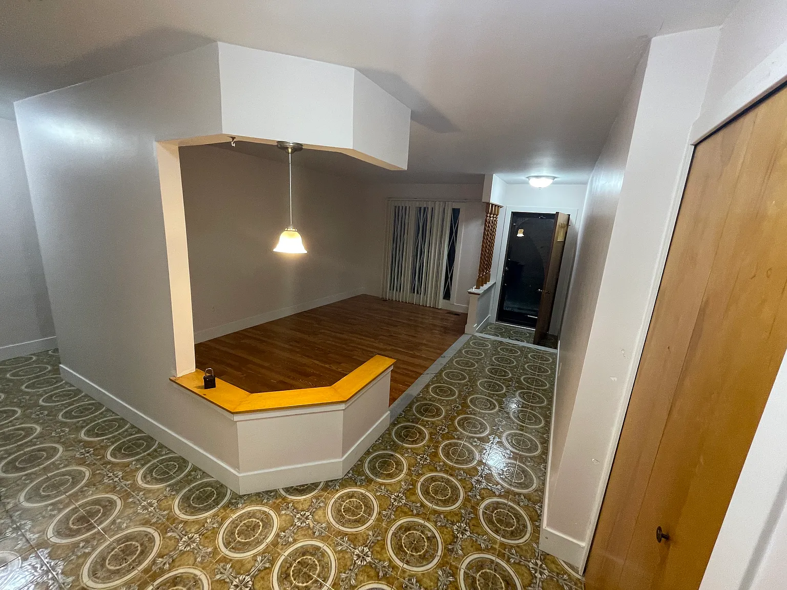 3 bed, 1565 sqft, $2,375 — Photo 2