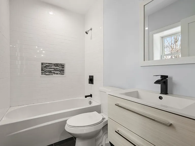 167 Charles St #4 — Photo 7