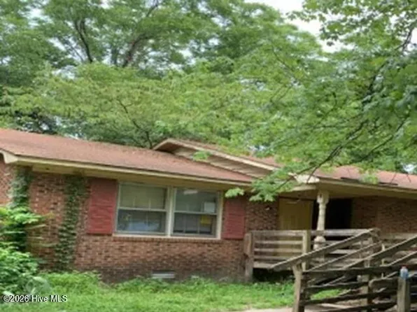 1806 S Pitt Street, Greenville, NC 27834