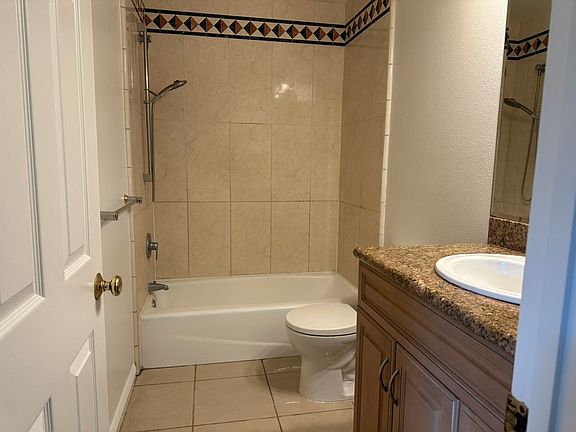 5th image of 1729 Townsend Ave
