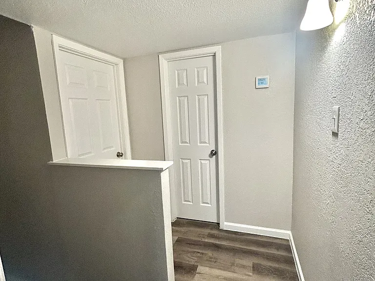 Athena Garden Apartments — Photo 25