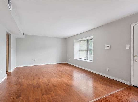 5th image of 3741 S Inwood Ave