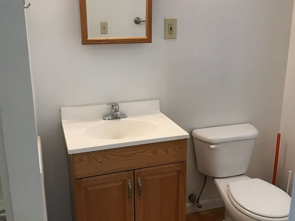 Unit 1 bathroom