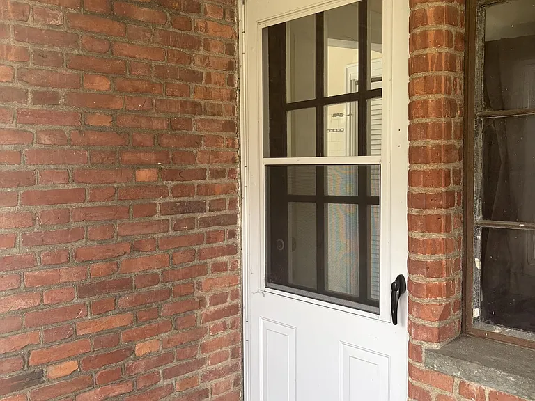 104 Hamilton Ave #1B — Photo 3